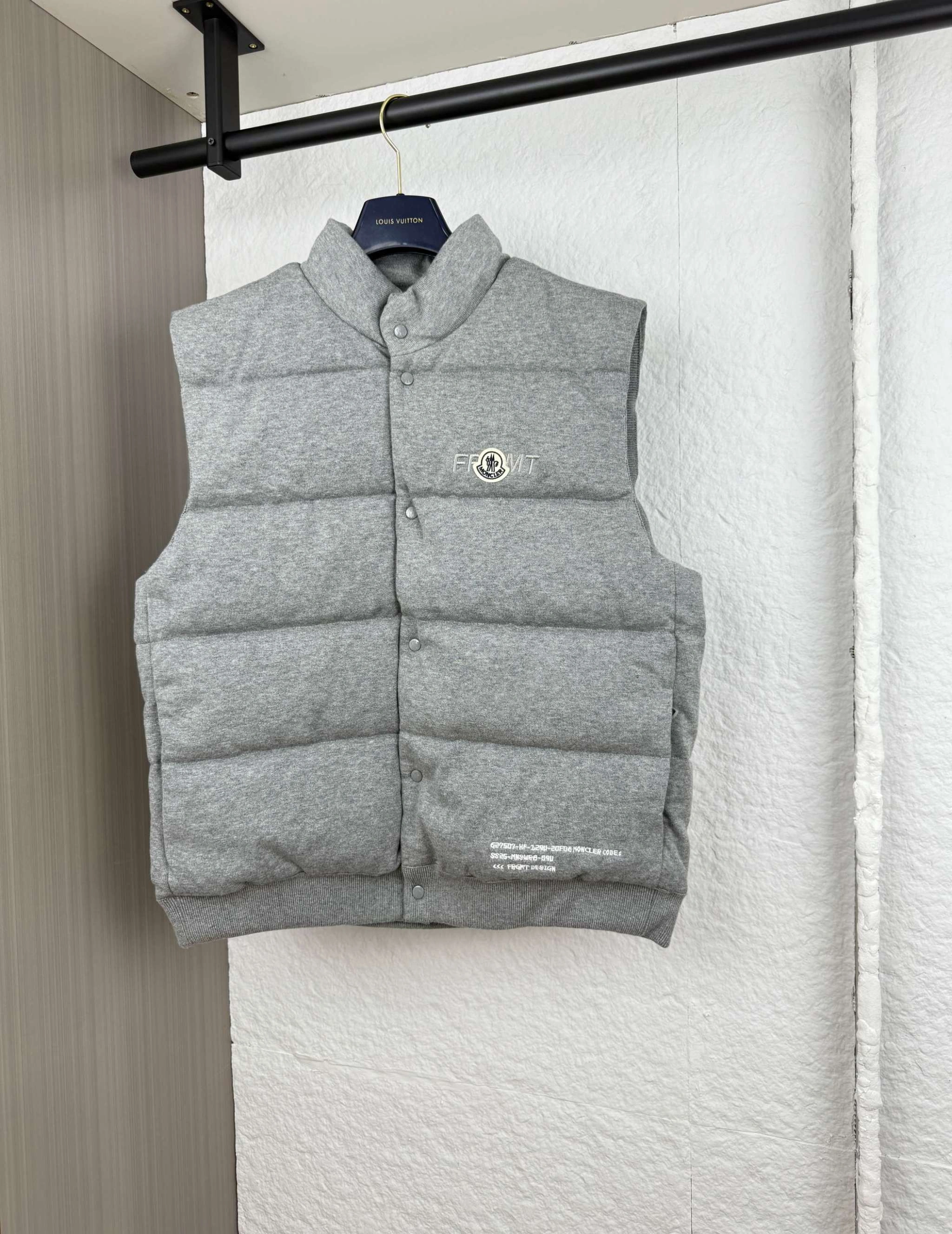wg.luxury-- 7o9385r FRGNT Down jacket item: E-F431J0117